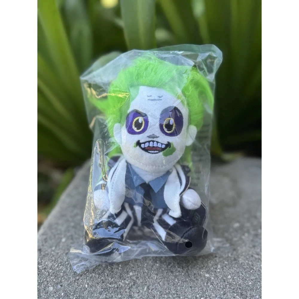 Beetlejuice in Striped Suit 7" Plush Shoulder Phunny Kidrobot with Magnet NWT - Picture 1 of 3